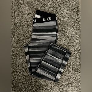 Nike Leggings - Size Small